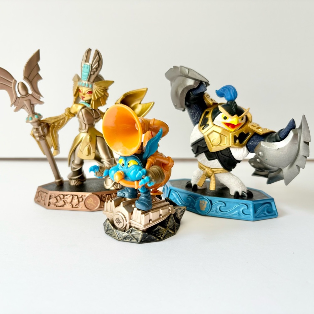 Skylanders Figure Lot‎